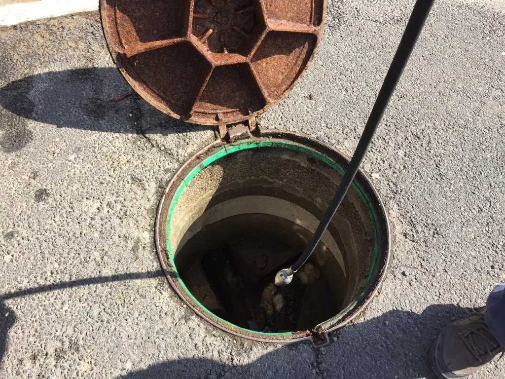 Une intervention propre avec hydrocurage, caméra et remise en service de l’évacuation